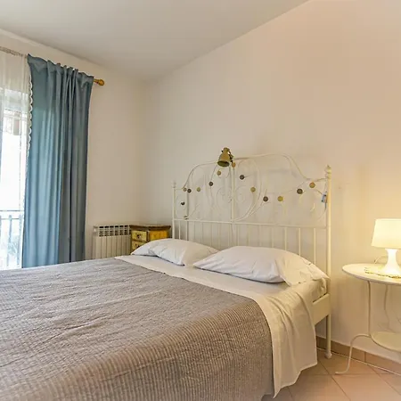 Piccolo Apt1 With Sea View And Private Parking