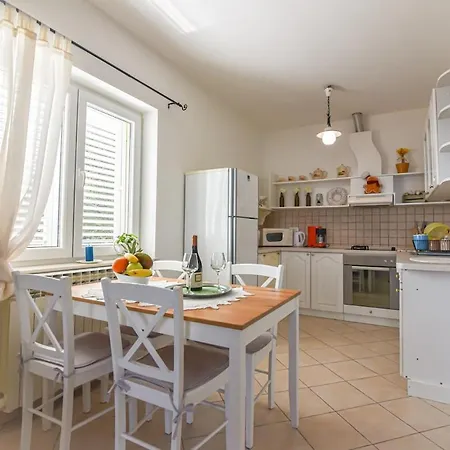 Piccolo Apt1 With Sea View And Private Parking *