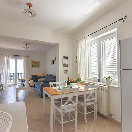 Piccolo Apt1 With Sea View And Private Parking *